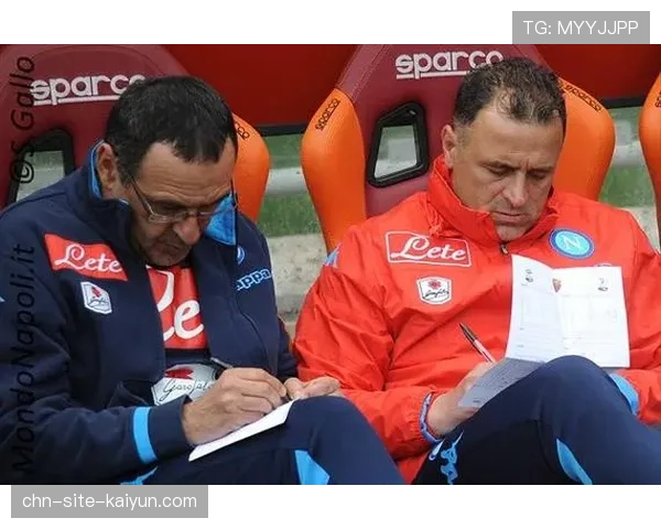 那不勒斯主帅卡尔佐纳接受采访，承认争冠已无希望